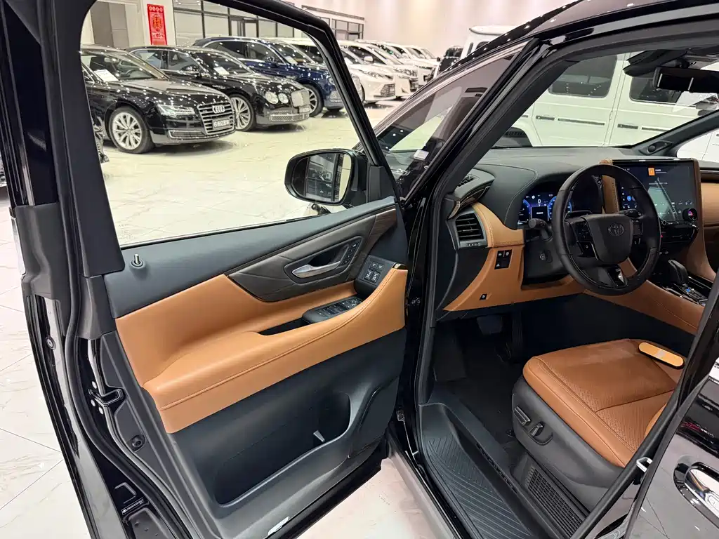 Toyota Alphard 2024 2.5L Premium