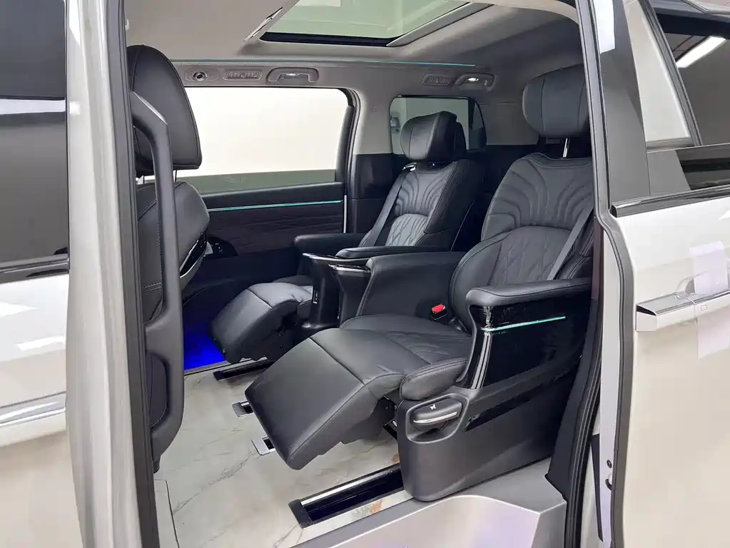 GAC Motor Trumpchi M8 — миниатюра 8