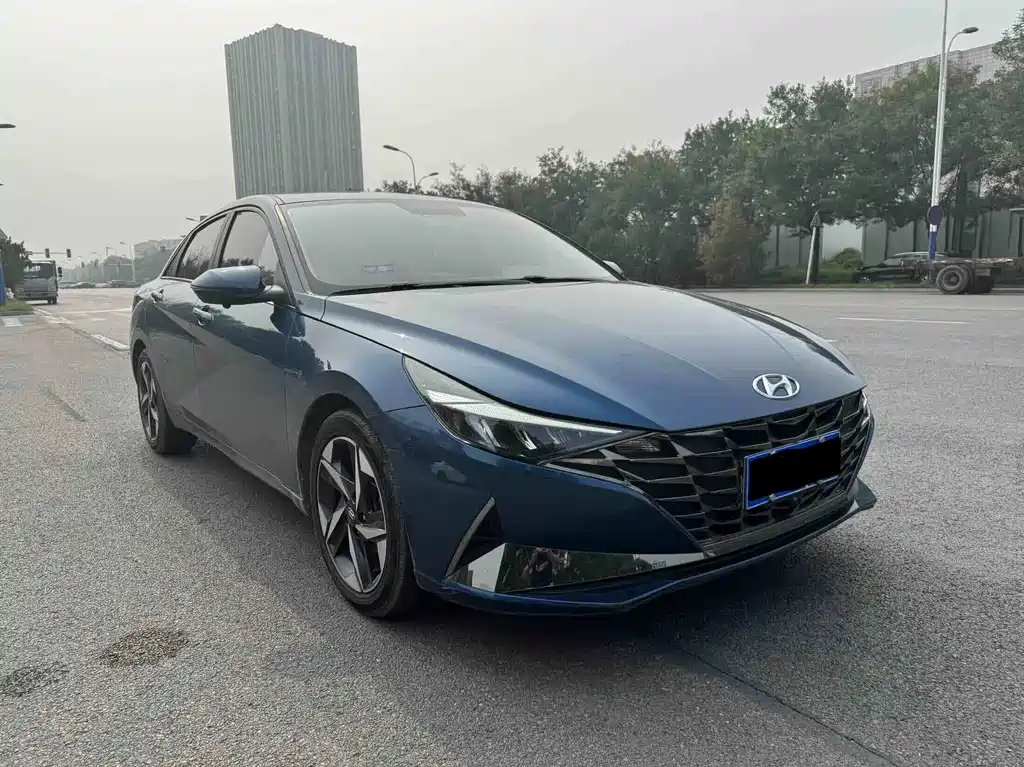 Hyundai Elantra — миниатюра 3