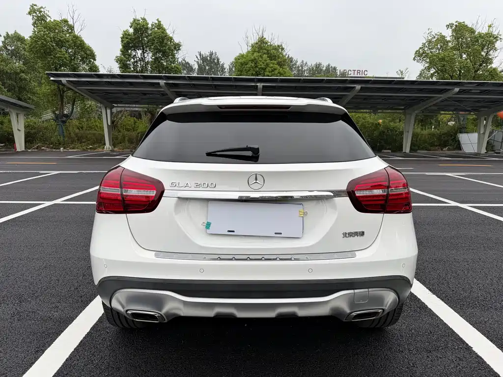 Mercedes-Benz GLA — миниатюра 13