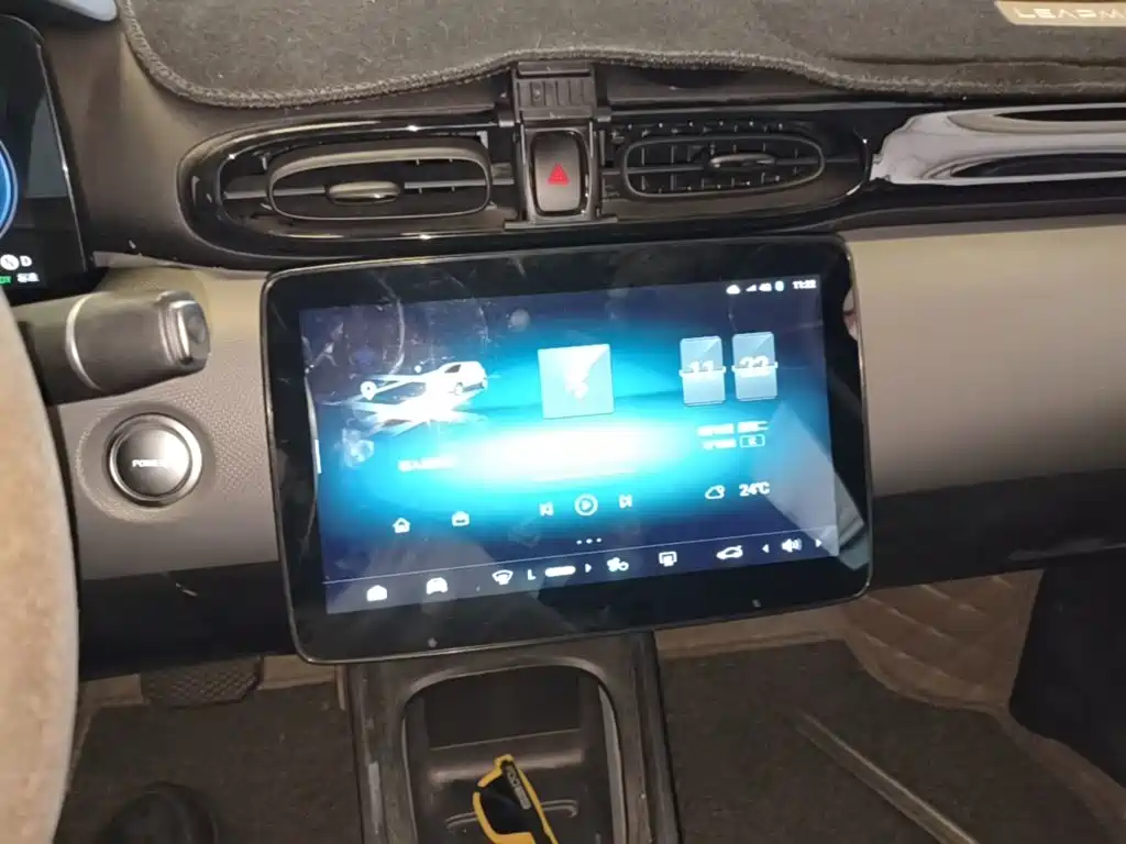 Leapmotor Leapmotor T03 — миниатюра 13