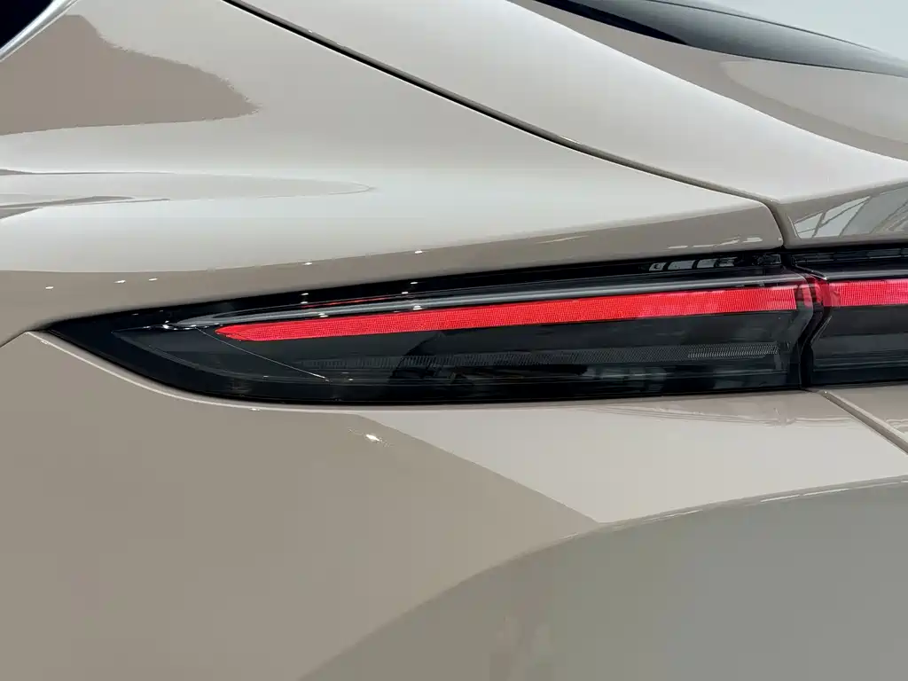NIO ET5 — миниатюра 17