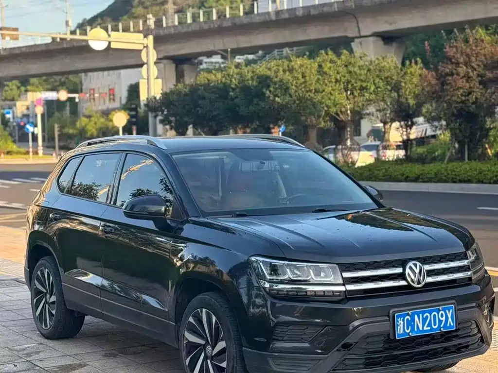 Volkswagen Tharu - фото 3