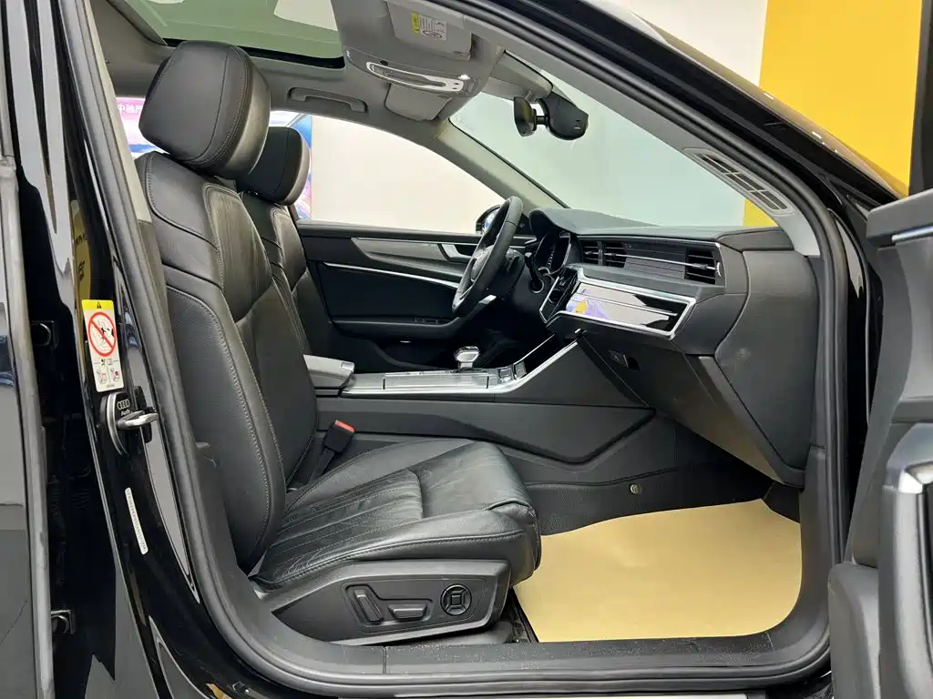 Audi A6L — миниатюра 13