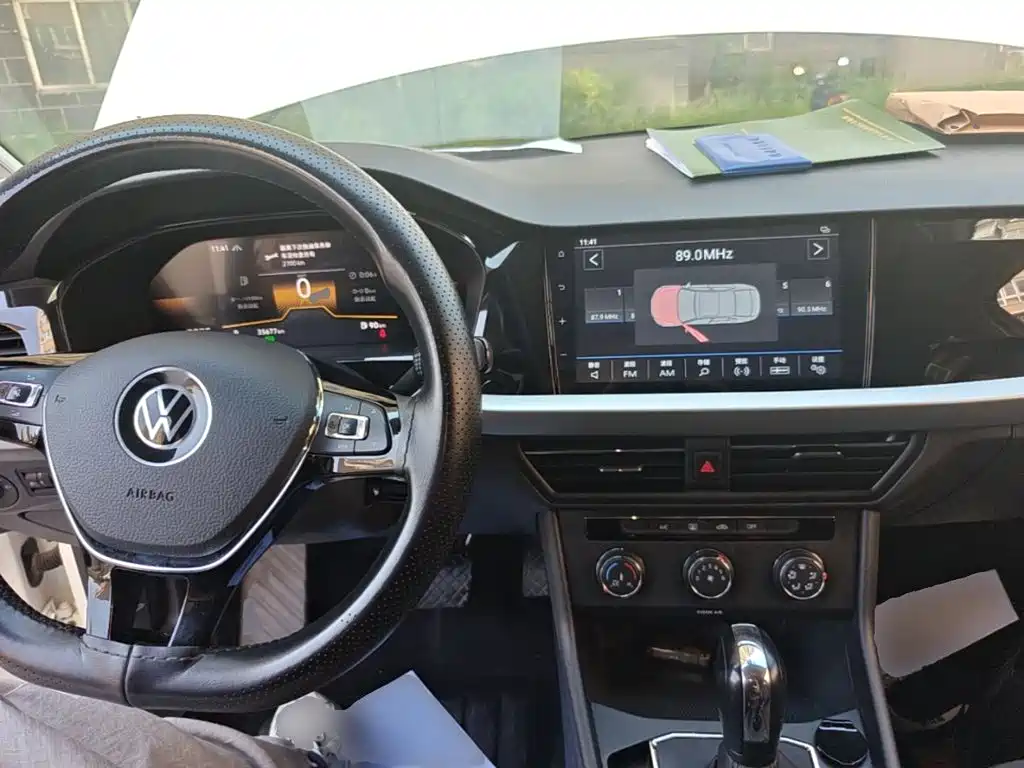 Volkswagen Lavida — миниатюра 10