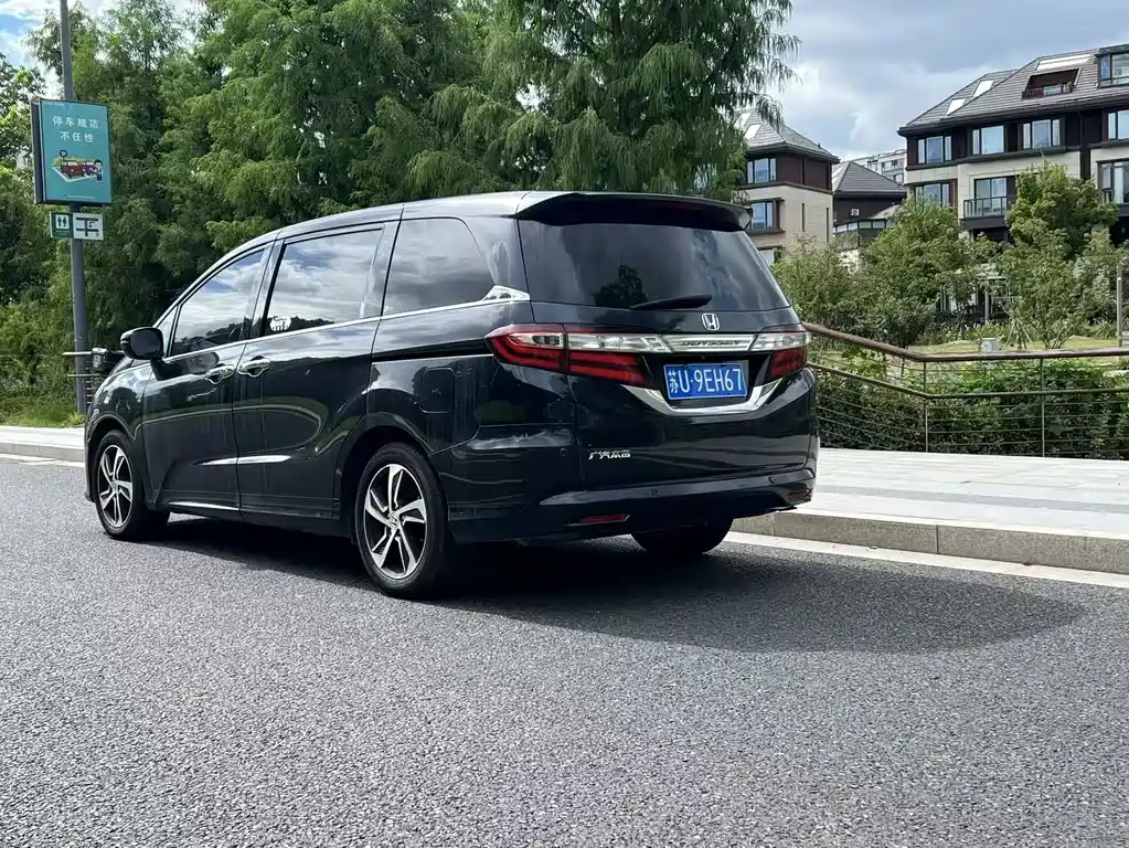 Honda Odyssey — миниатюра 6