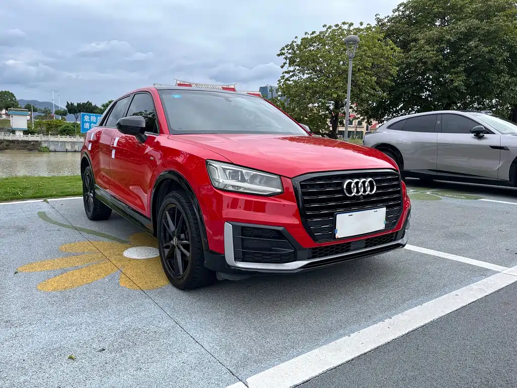 Audi Q2L — миниатюра 3