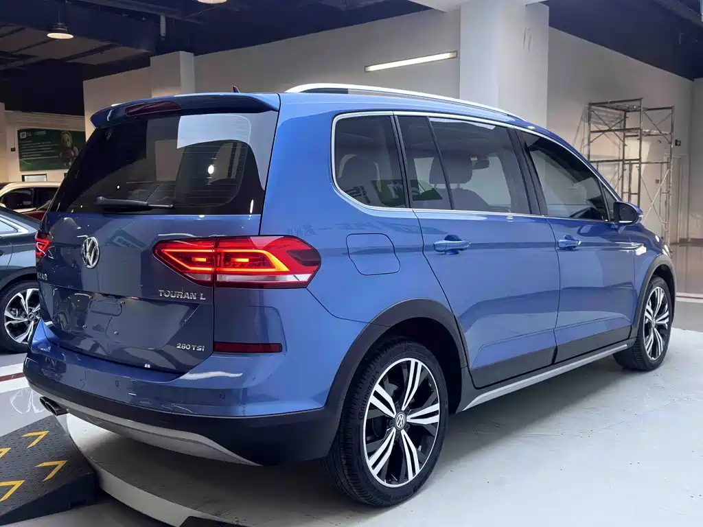 Volkswagen Touran — миниатюра 6