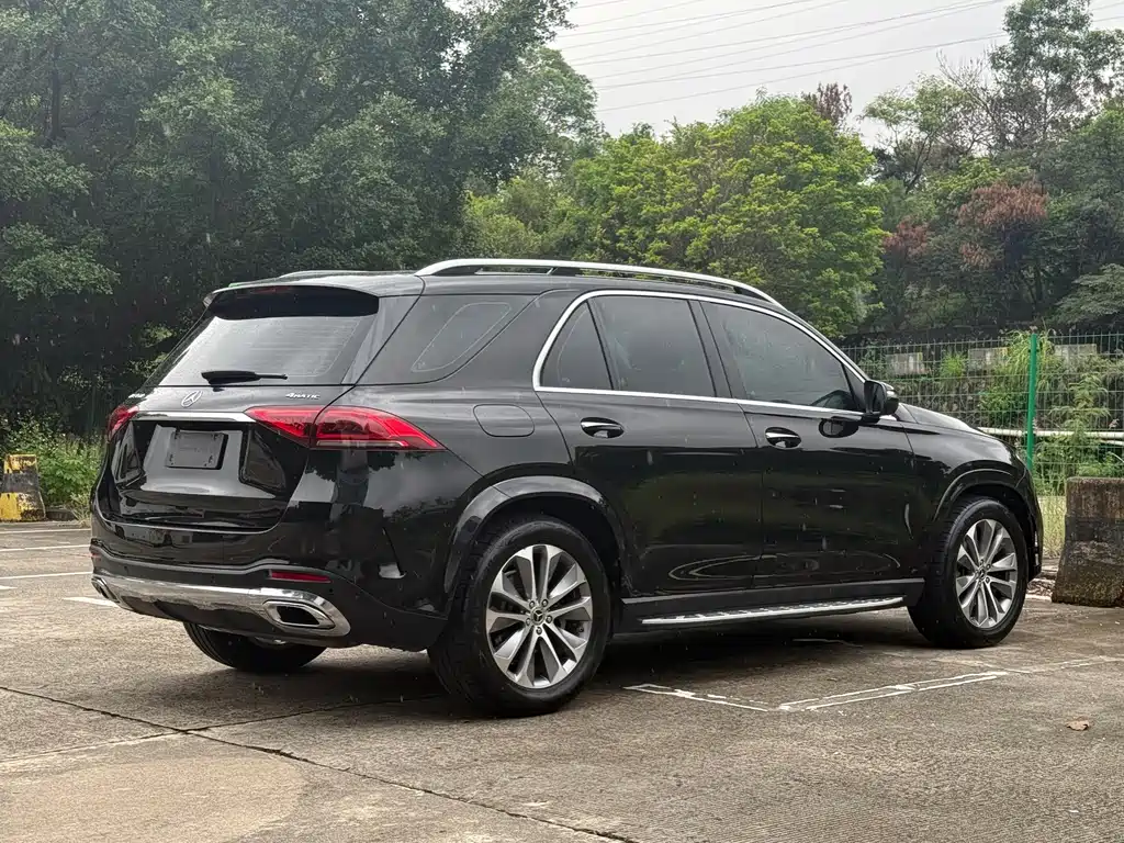 Mercedes-Benz GLE (Import) — миниатюра 5