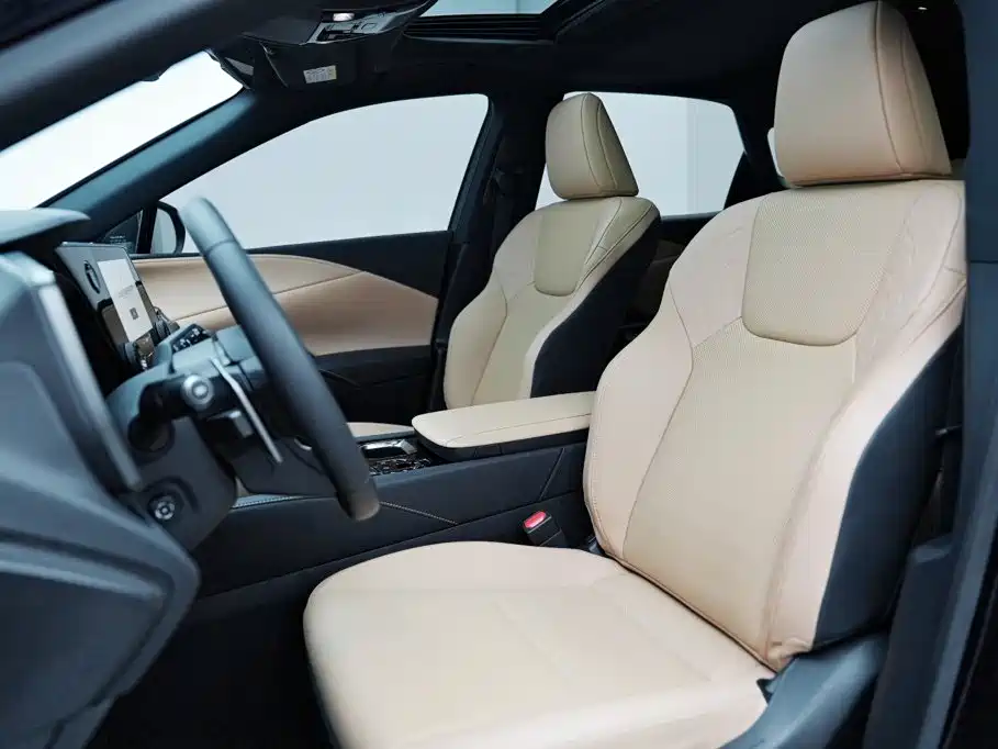 Lexus RX — миниатюра 6