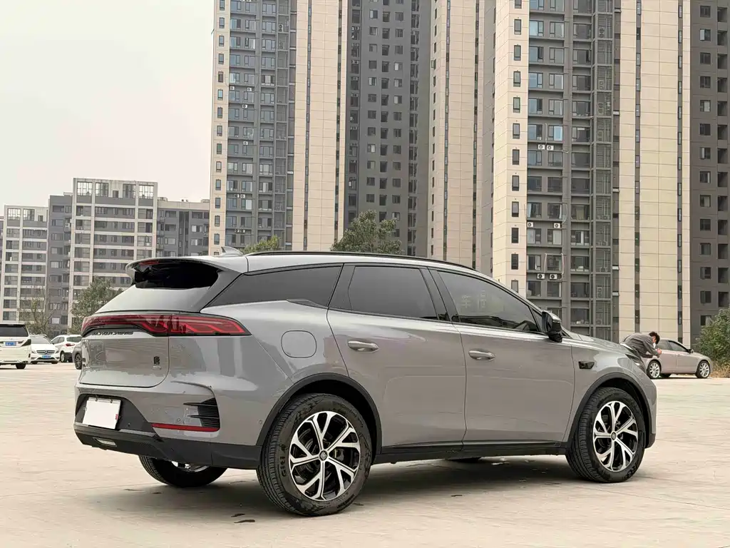 BYD Tang New Energy — миниатюра 4