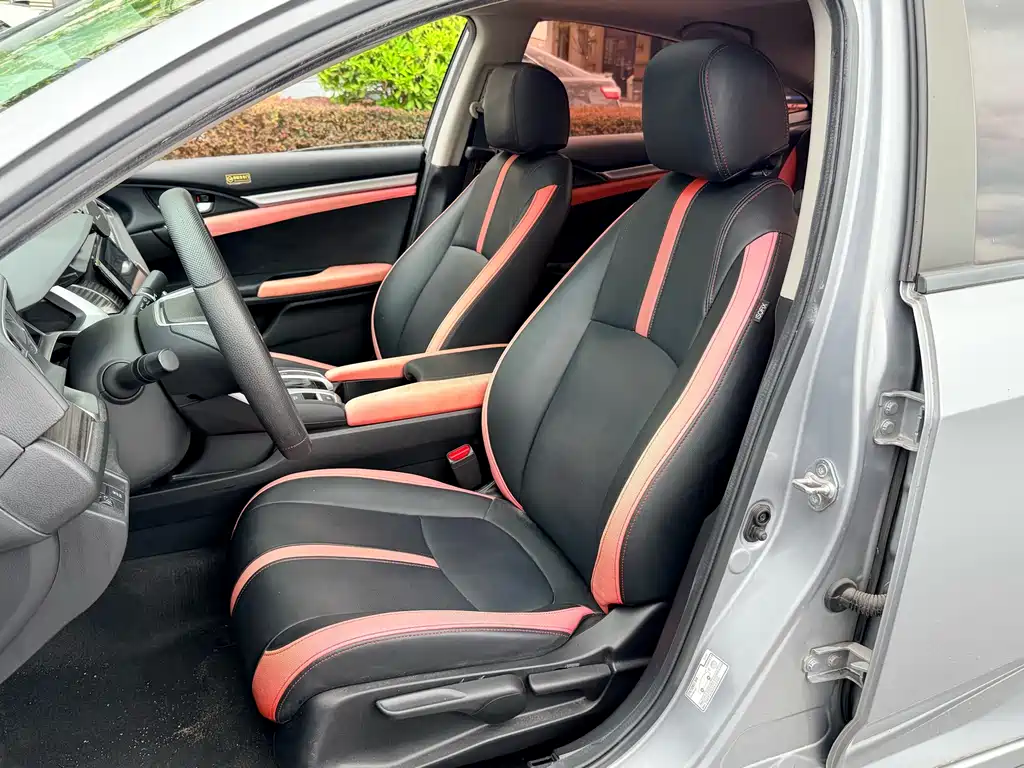 Honda Civic 2019 220TURBO CVT V