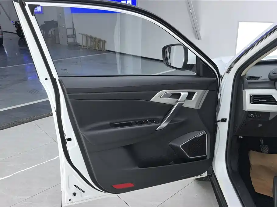 GEELY AUTOMOBILE BOYUE