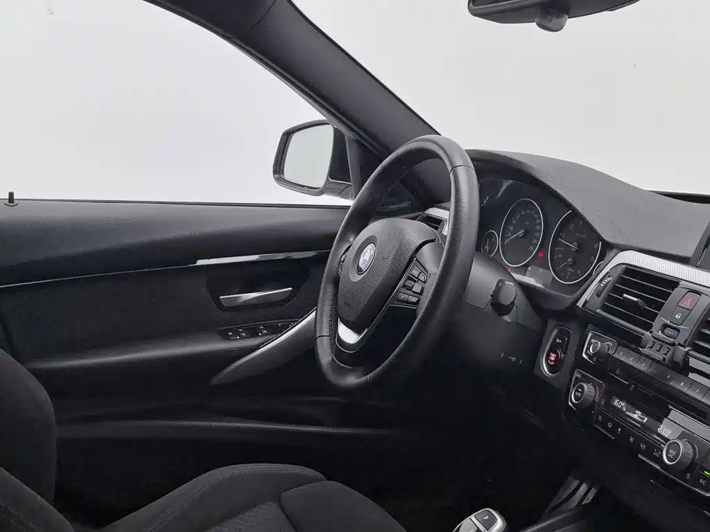 BMW 3 Series — миниатюра 22