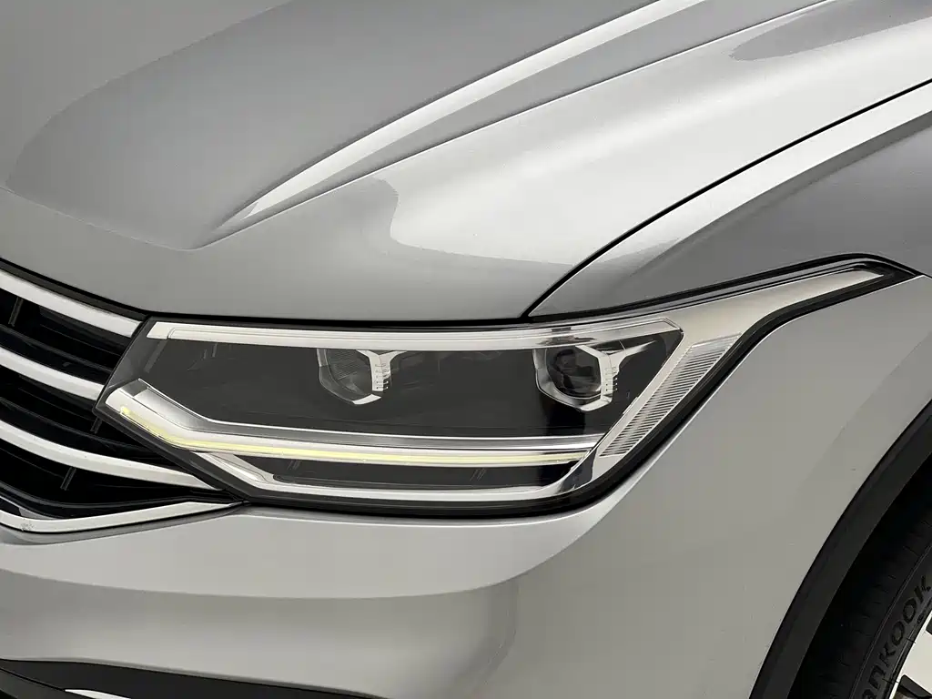 Volkswagen Tiguan L 2023 — фото 17