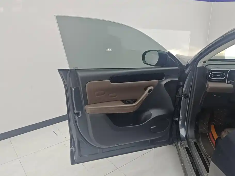 Leapmotor Leapmotor C11 — миниатюра 7