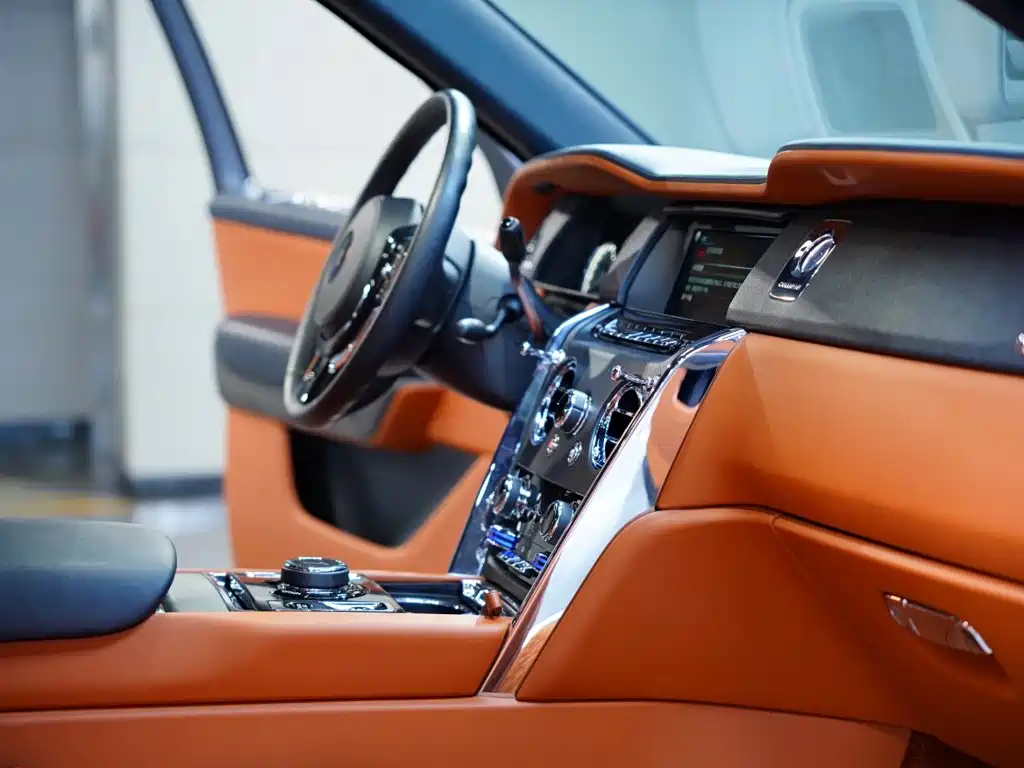 Rolls-Royce Cullinan — миниатюра 45