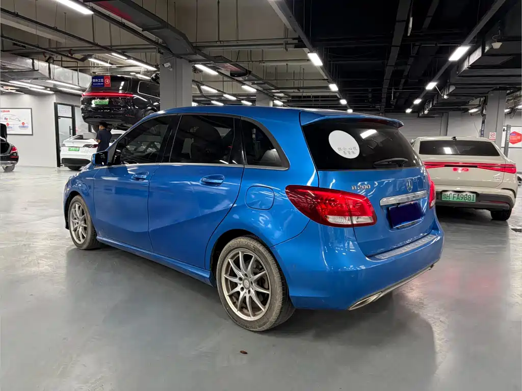Mercedes-Benz B-Class — миниатюра 7