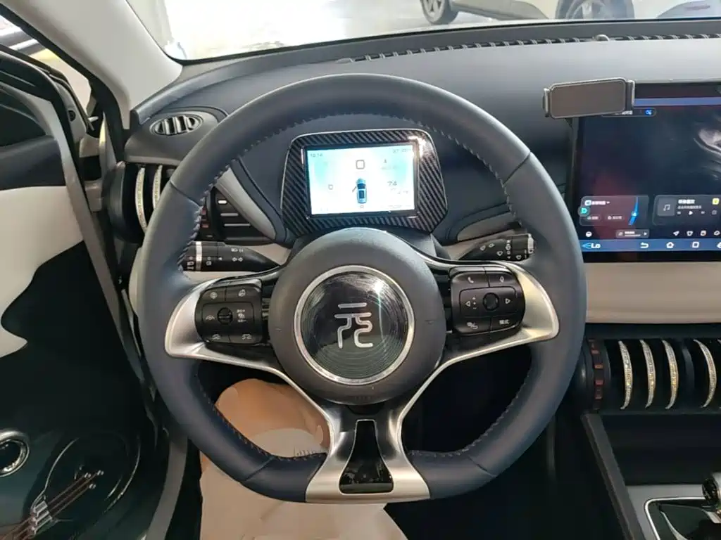 BYD Yuan Plus — миниатюра 11
