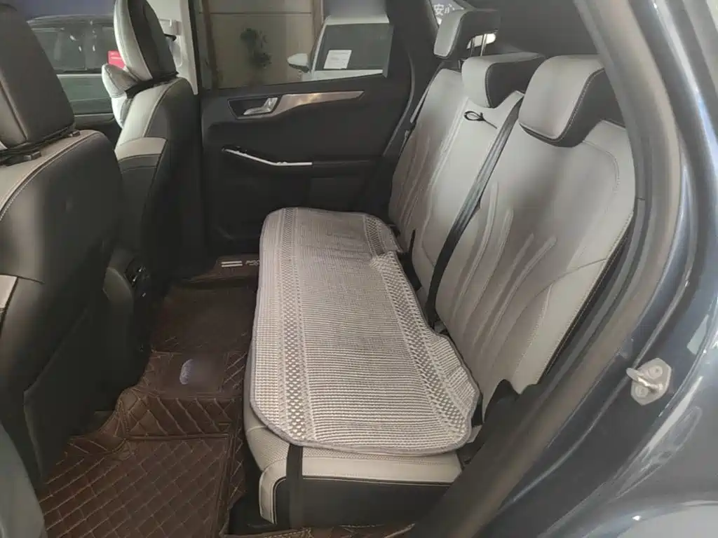 Ford Escape — миниатюра 17