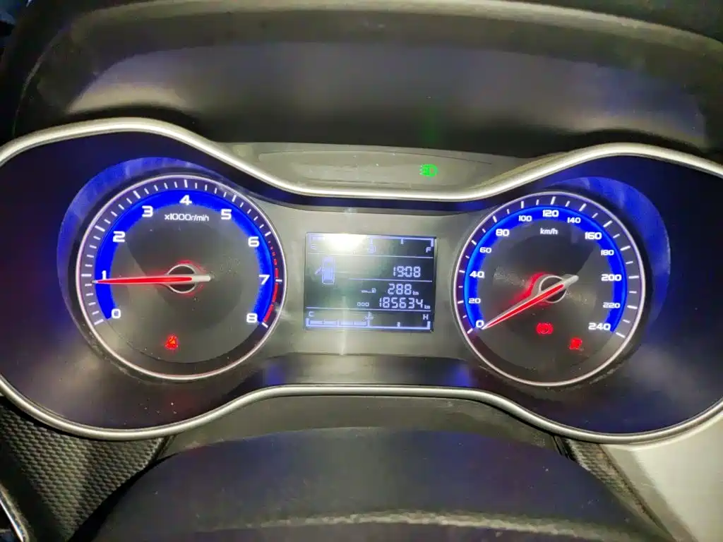 Geely Vision — миниатюра 12