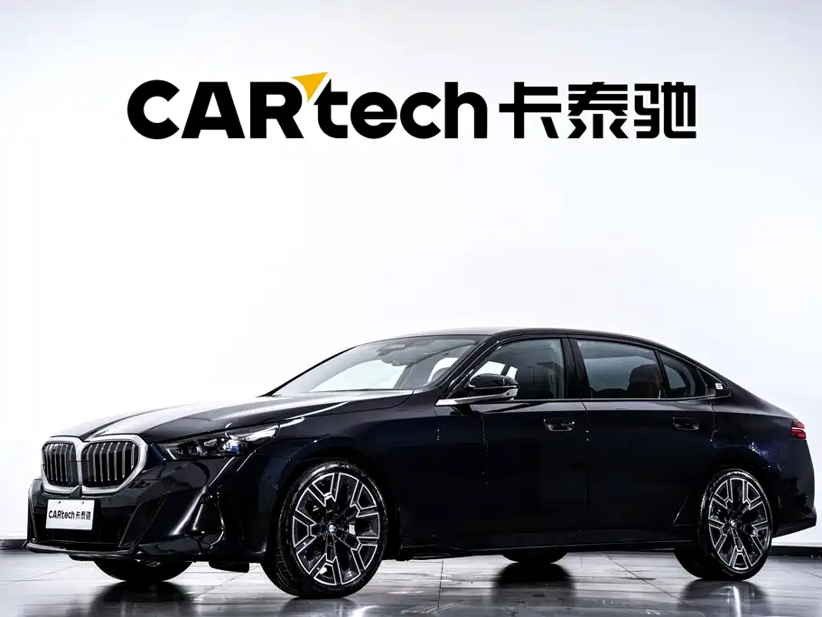 宝马5系 2025款 530Li 尊享型 M运动套装 2025