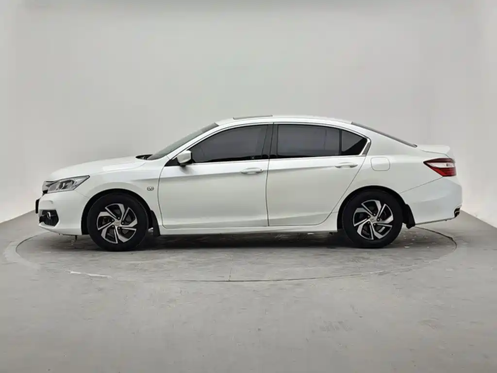 Honda Accord — миниатюра 2