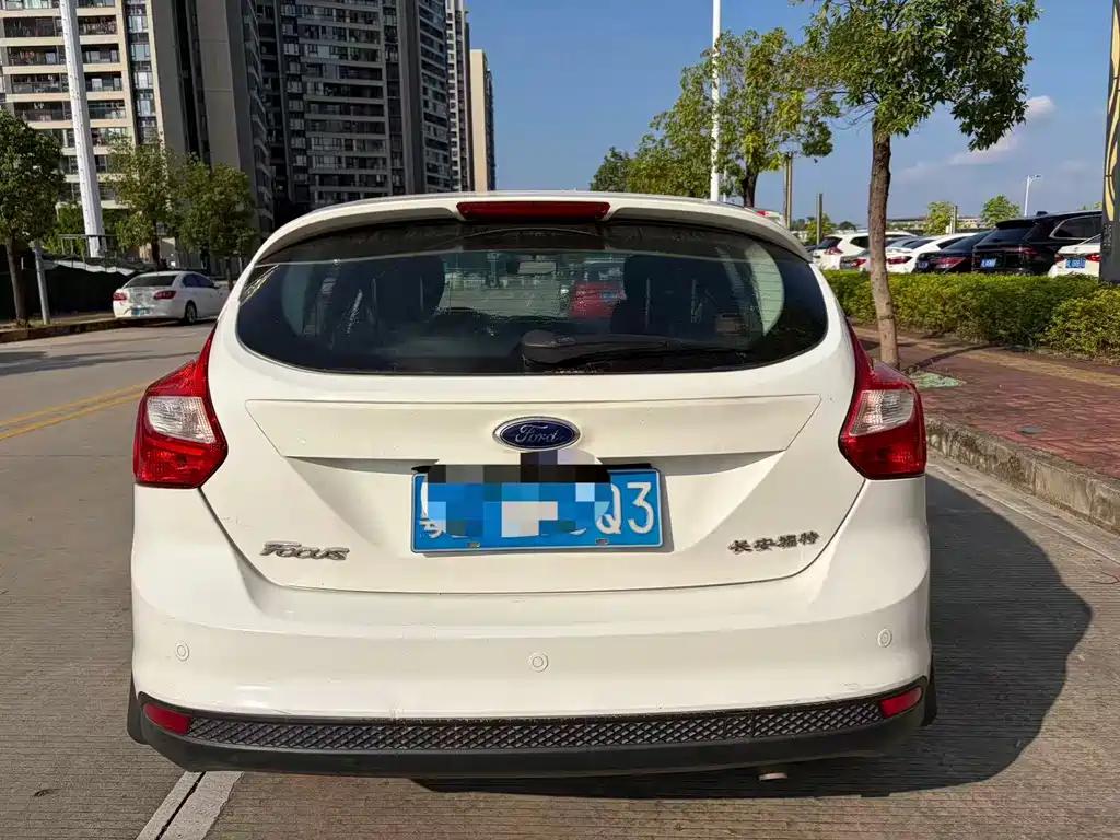Ford Focus — миниатюра 4