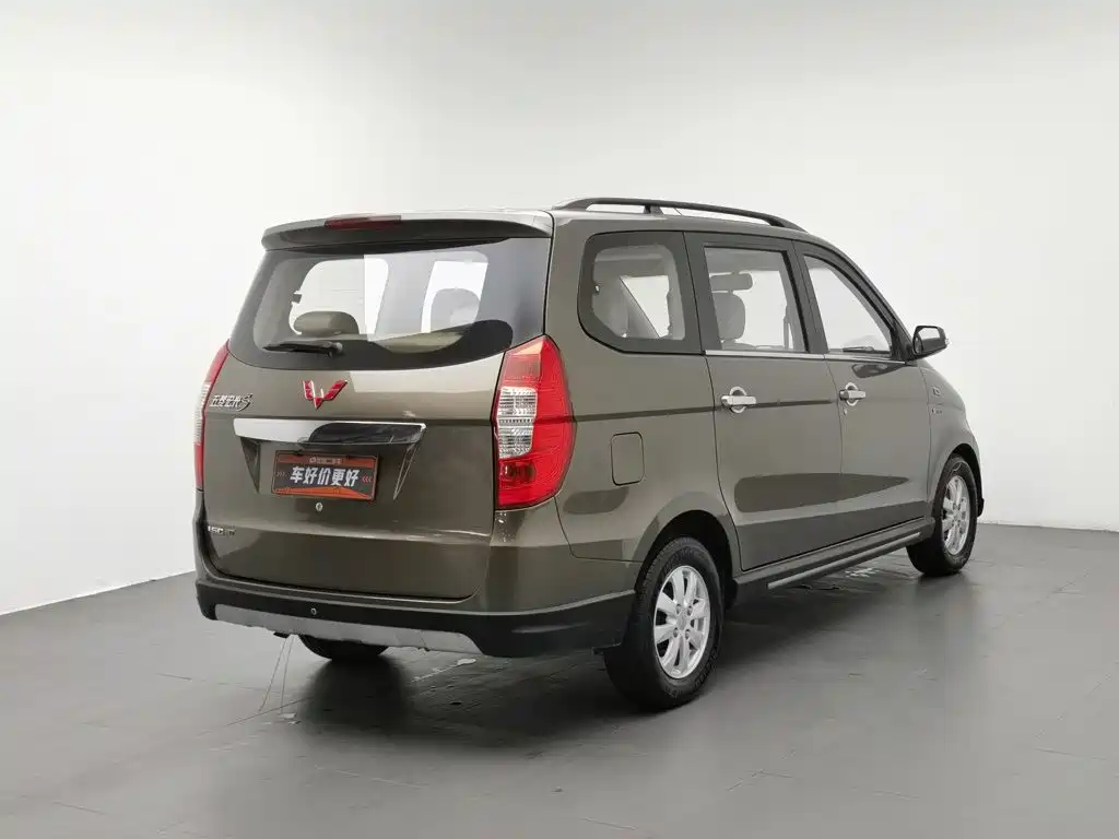 Wuling Hongguang — миниатюра 2