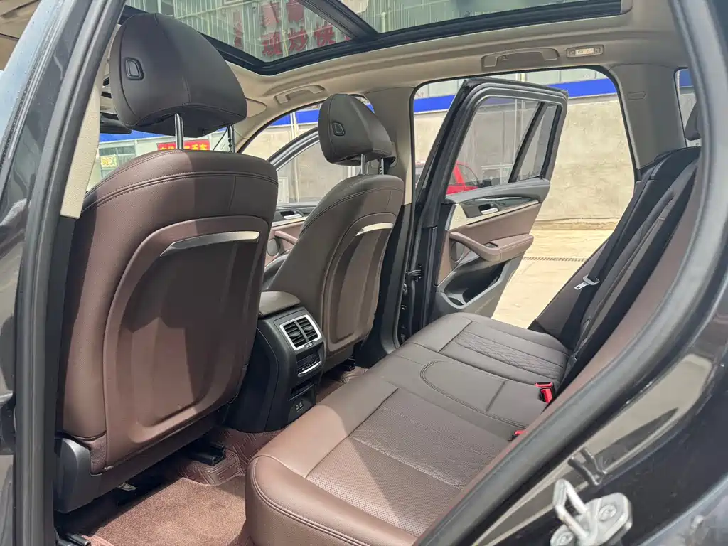 BMW iX3 — миниатюра 5