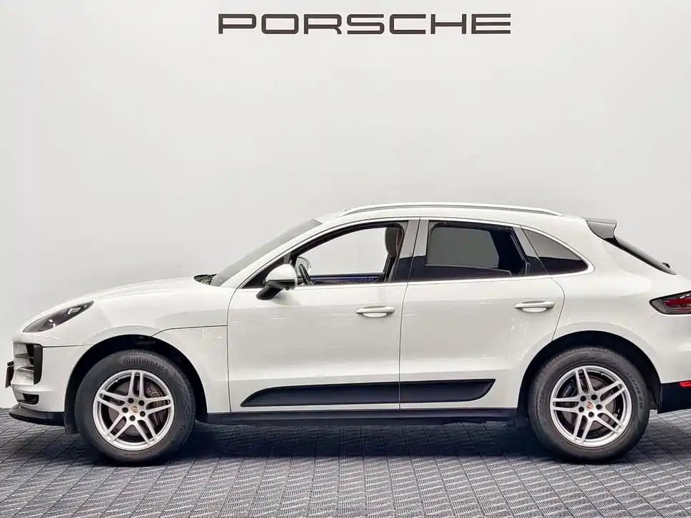 Porsche Macan — миниатюра 4