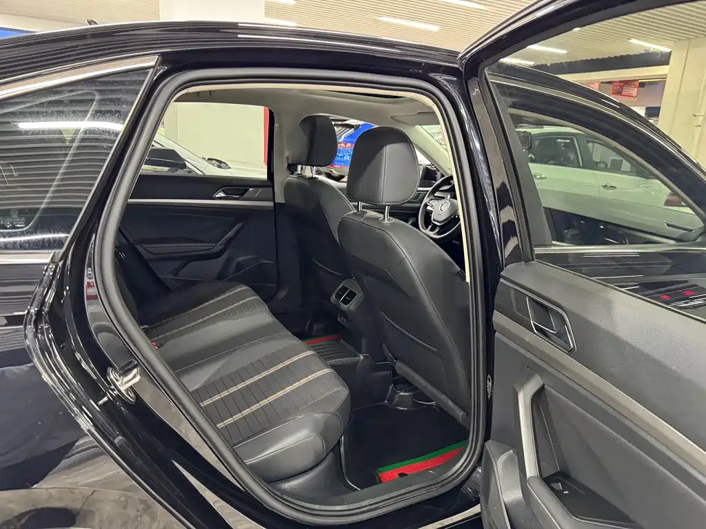 Volkswagen Lavida — миниатюра 20