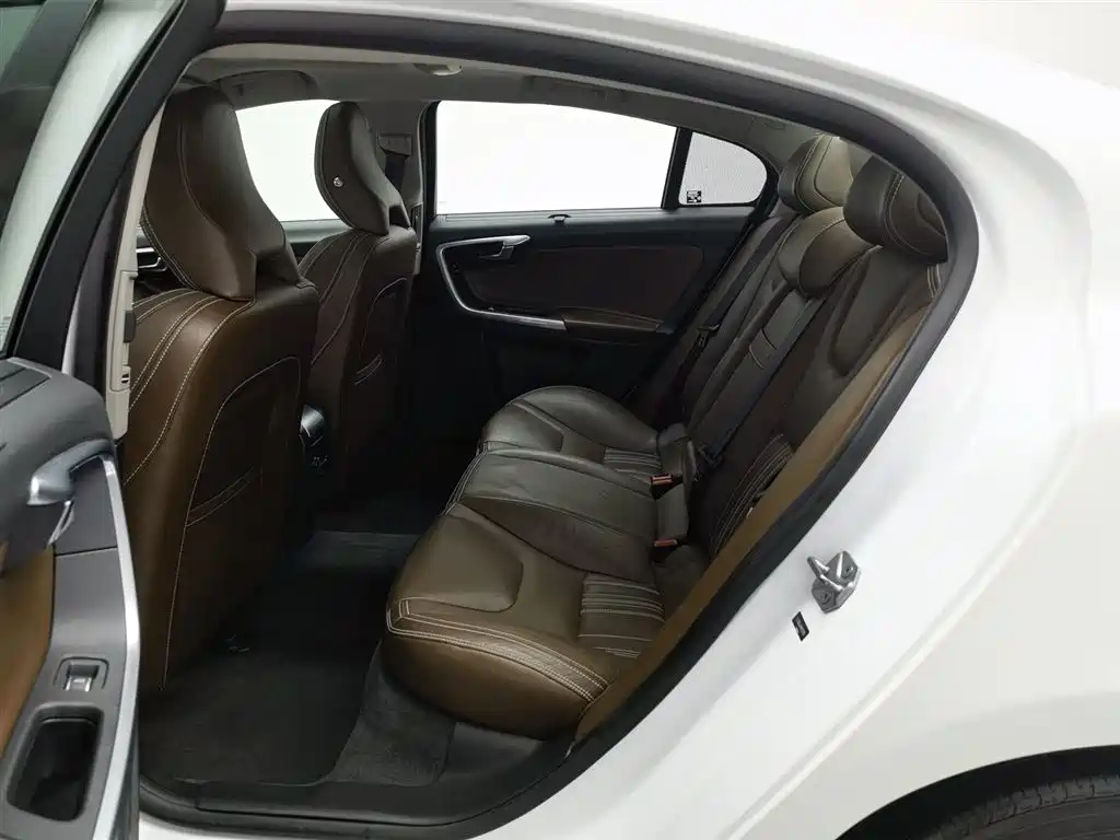 VOLVO S60 PLUG IN HYBRID