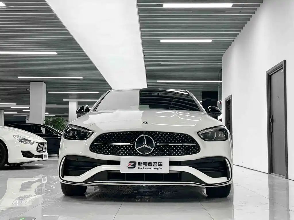 Mercedes-Benz C-Class — миниатюра 2