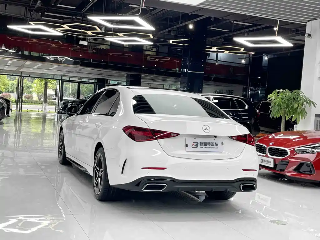 Mercedes-Benz C-Class — миниатюра 10