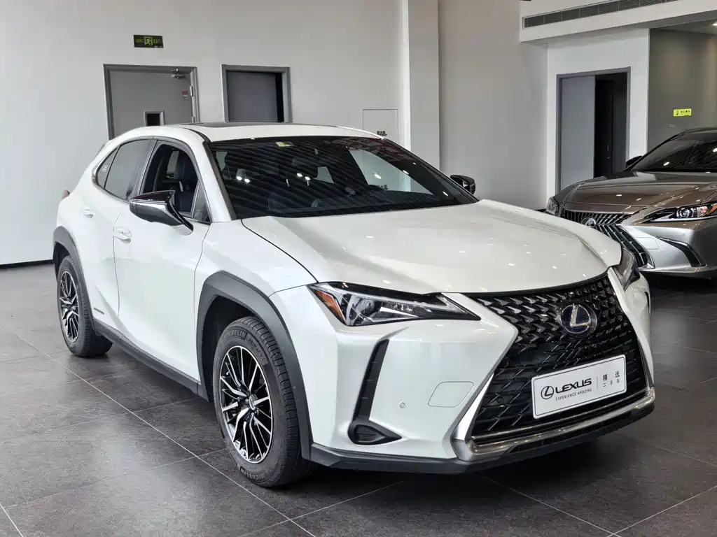 Lexus UX — миниатюра 3
