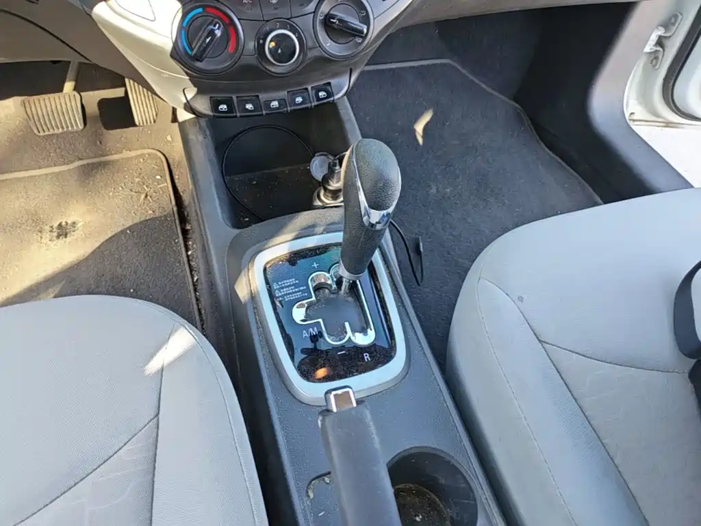 Chevrolet Sail — миниатюра 14