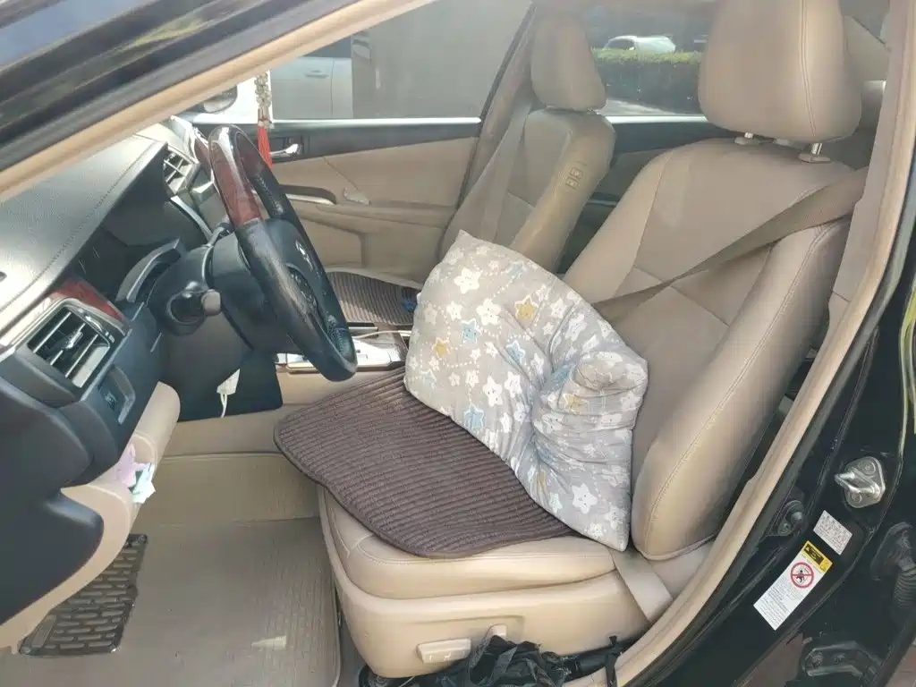 Toyota Camry — миниатюра 11