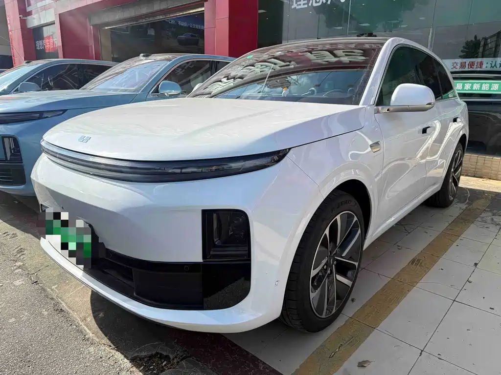 Li Auto L6