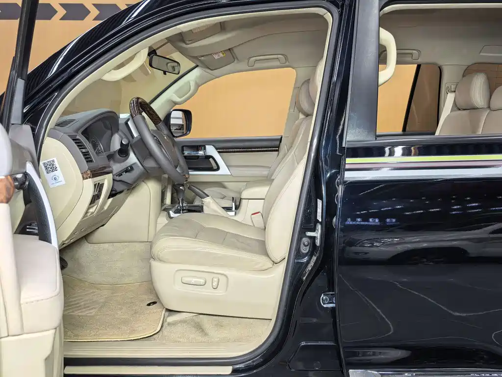 Toyota Land Cruiser — миниатюра 13