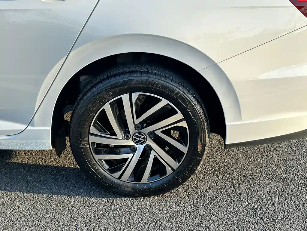 Volkswagen Lavida — миниатюра 12