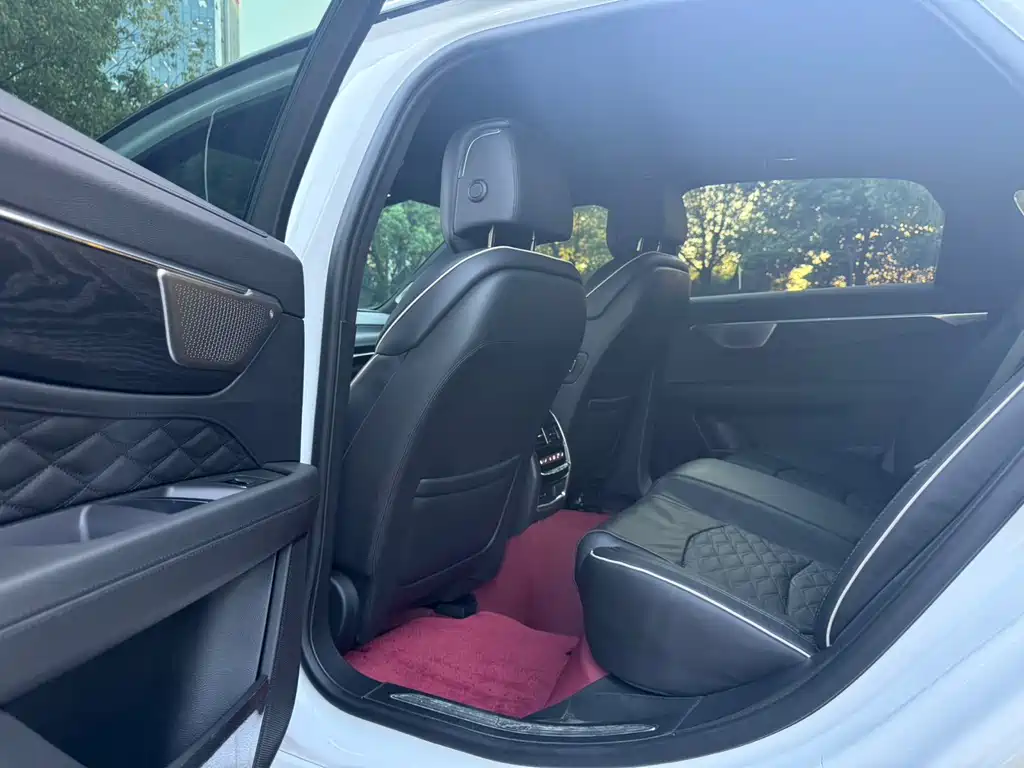 Cadillac CT6 — миниатюра 12