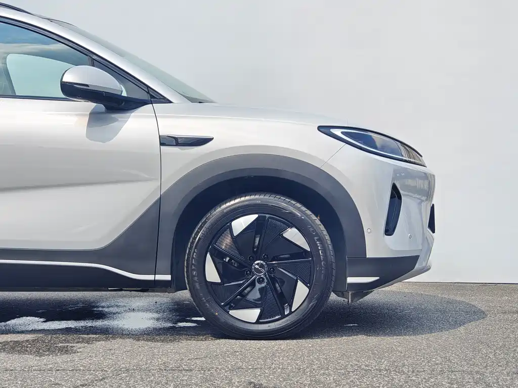 BYD Морской лев 05 EV — миниатюра 6