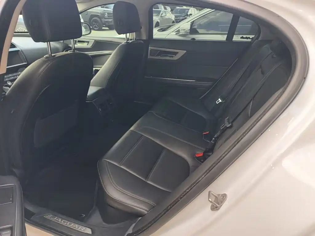 Jaguar XEL — миниатюра 17