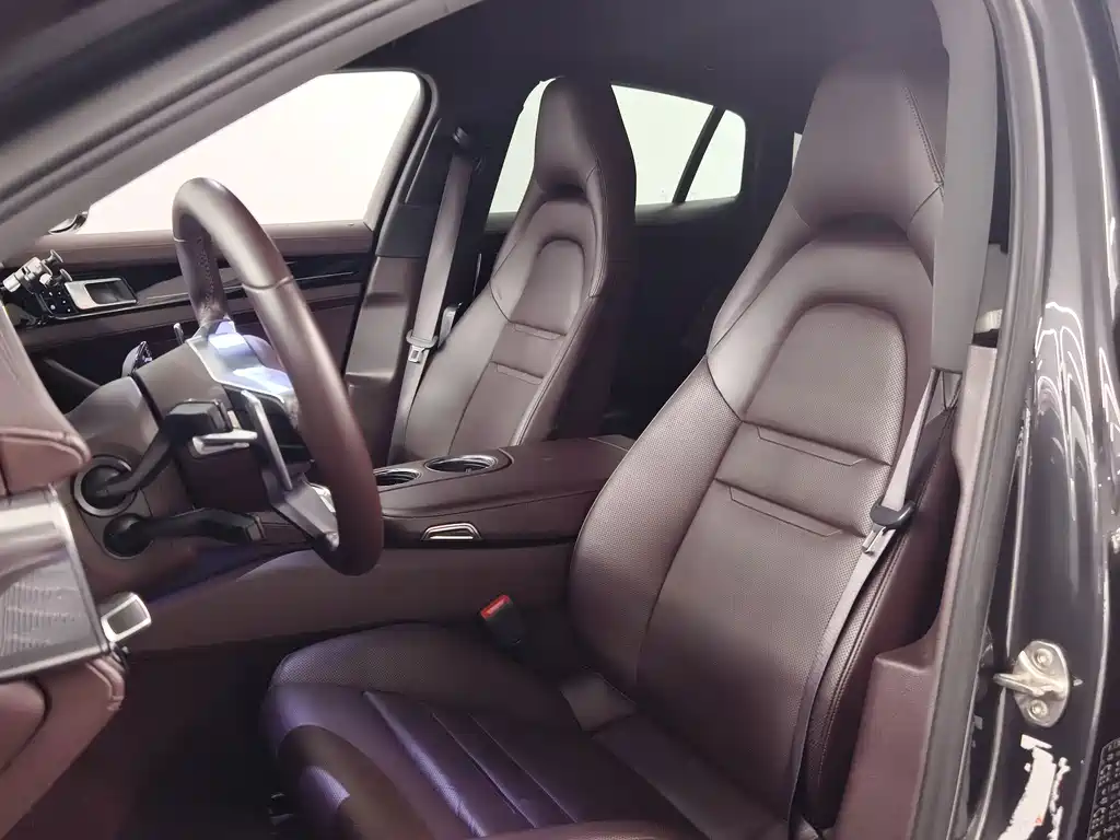 Porsche Panamera — миниатюра 13