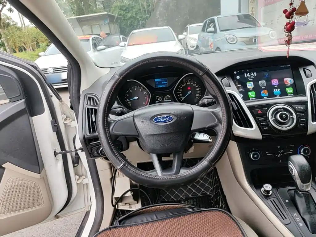Ford Focus — миниатюра 11