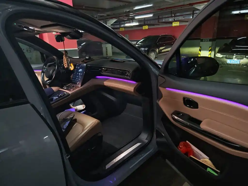 NIO ES6 — миниатюра 19