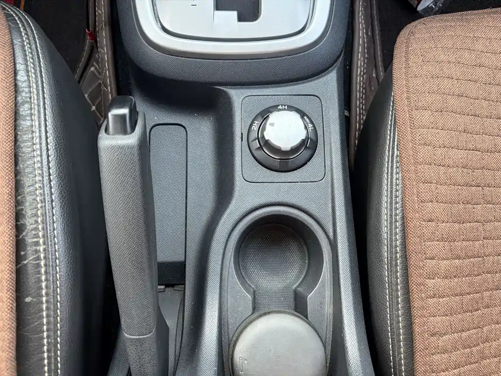 Isuzu MU-X 2015 3.0T AT Premium 7 мест
