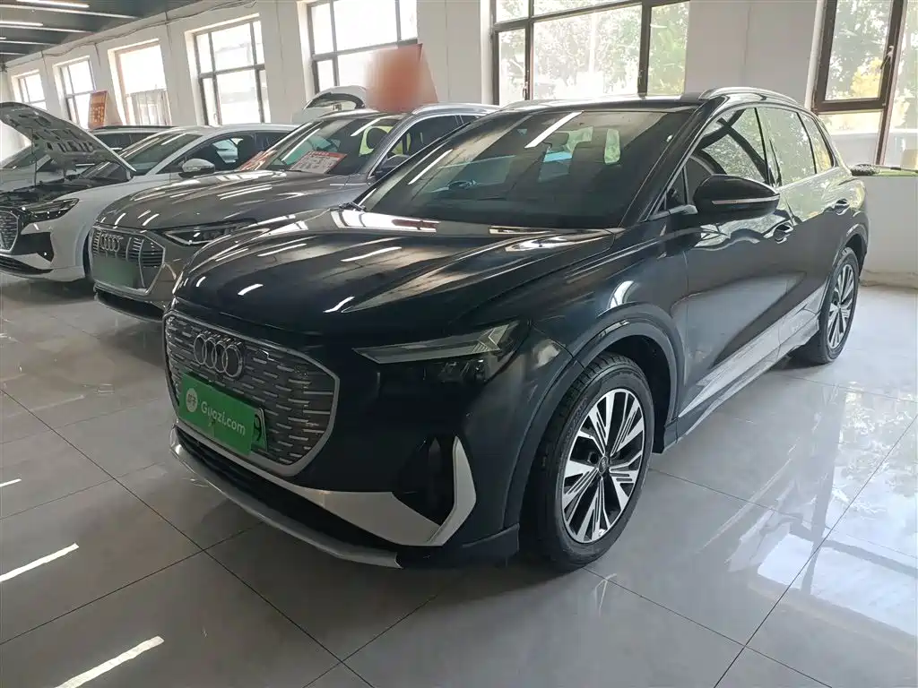 Audi Q4 e-tron 2025