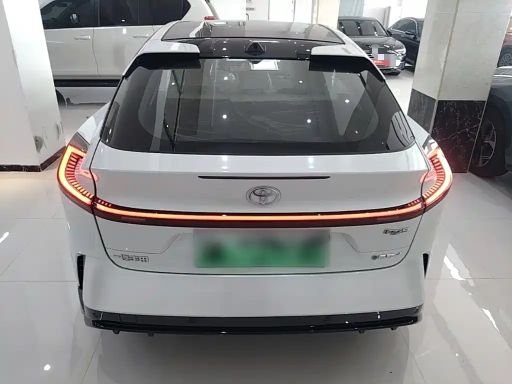 Toyota bZ5 — миниатюра 6